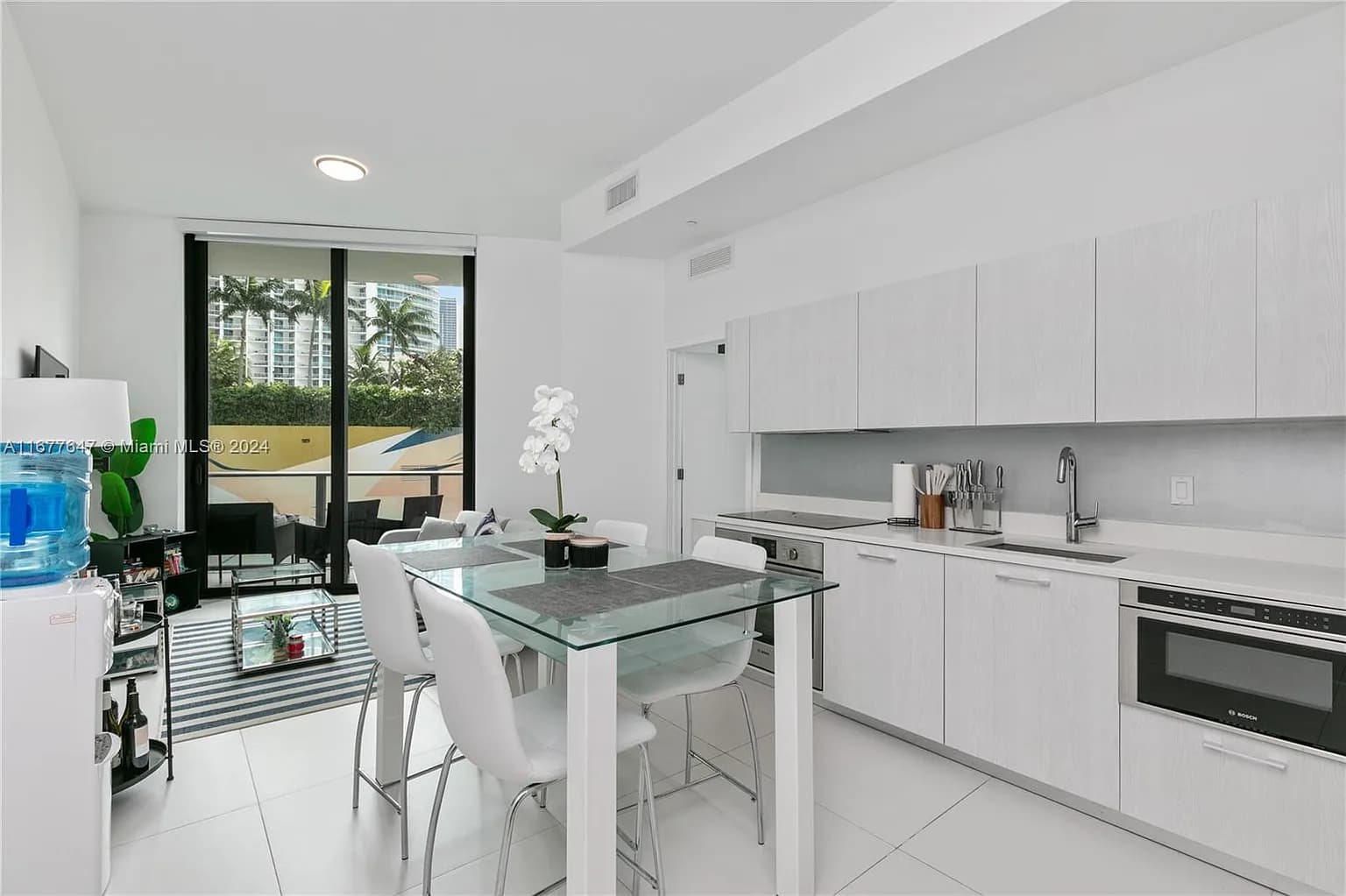 Midtown Miami Luxury Condo - View 3