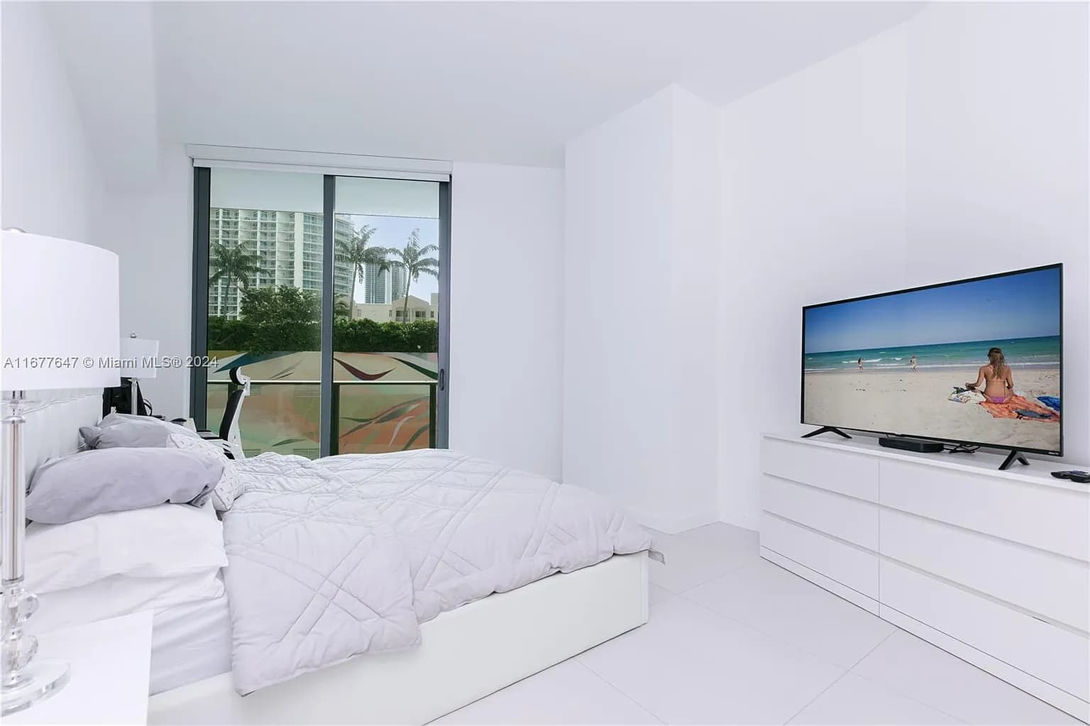 Midtown Miami Luxury Condo - View 4